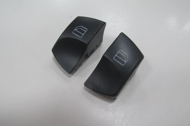 MERCEDES SPRINTER- 07/13; ÖN SOL KAPI SAG/SOL AÇMA DÜGME BUTONU SET (2 PARÇA)