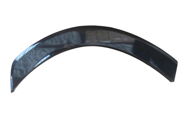 MG HS- 24/25; ARKA ÇAMURLUK DODİK PLASTİĞİ SAĞ PARLAK SİYAH (TAMPON KISMI) (TW)