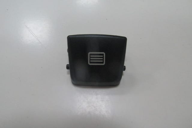 MERCEDES C CLASS- W205- 14/20; SUNROOF DÜĞME KAPAĞI SİYAH