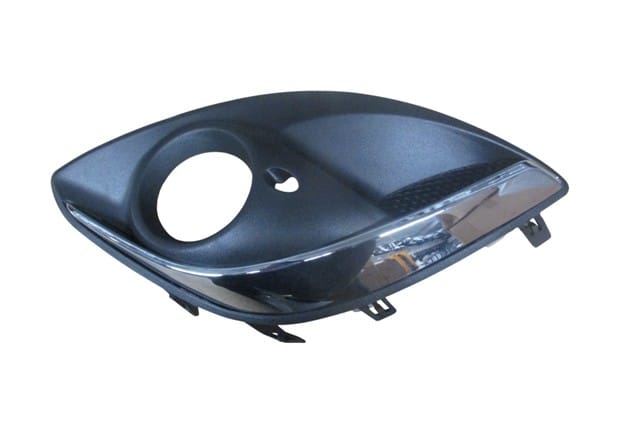 OPEL CORSA- D- 11/14; SİS LAMBA KAPAĞI SOL SİYAH/NİKELAJ ÇITALI SİS DELİKLİ (TW) OPEL CORSA- D- 11/14; SİS LAMBA KAPAĞI SOL SİYAH/NİKELAJ ÇITALI SİS DELİKLİ (TW)
