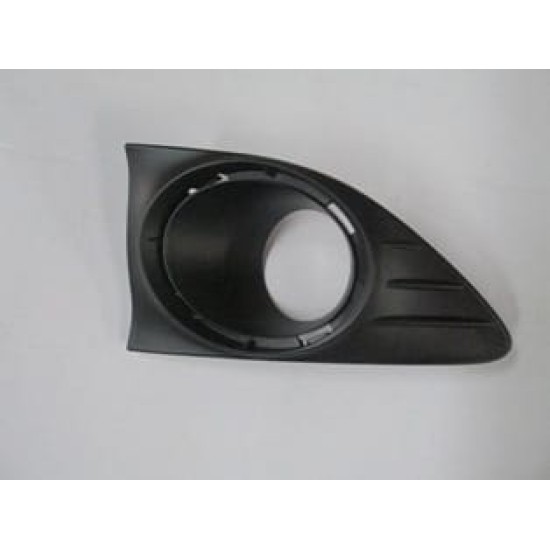 RENAULT SYMBOL- 13/16; SİS LAMBA KAPAĞI SOL (SİS YUVASI NİKELAJ DELİKLİ) - Yedek Parça | Parça Dükkanda