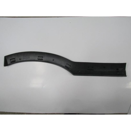 OPEL ZAFIRA- 99/04; ARKA ÇAMURLUK AĞZI PLASTİĞİ SAĞ SİYAH