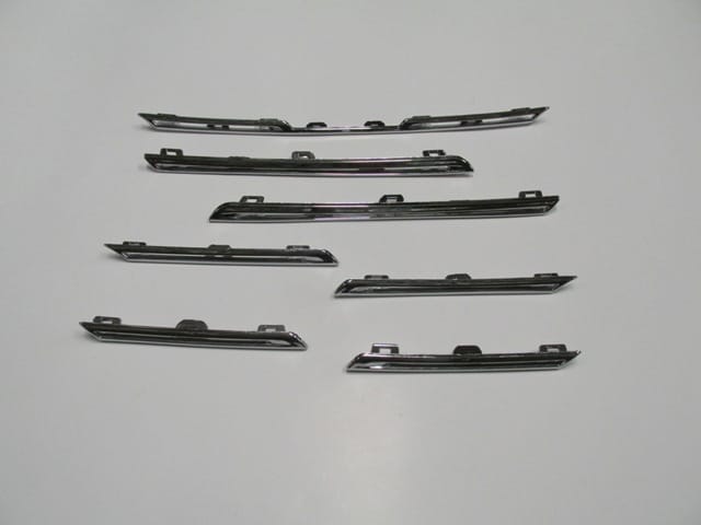 RENAULT MEGANE- 4- SD/HB- 16/20; ÖN PANJUR ÜST ÇITASI NİKELAJI SET (7 PARÇA)