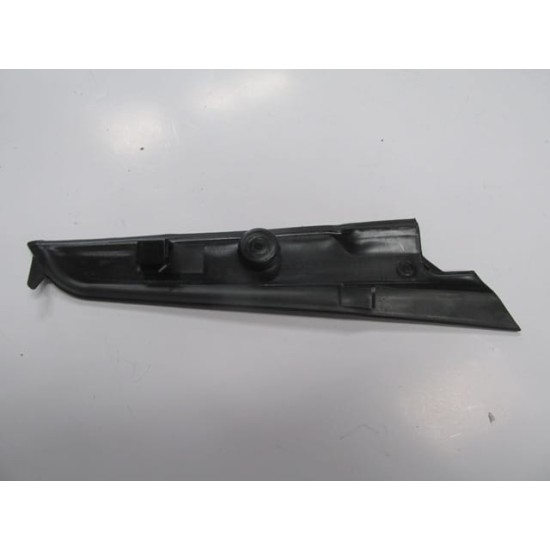 FIAT GRANDE PUNTO- 06/12; ÖN CAM KENAR PLASTİĞİ SAĞ (SİLGİ PANELİ/TESPİT PLASTİĞİ) SAĞ - Yedek Parça | Parça Dükkanda