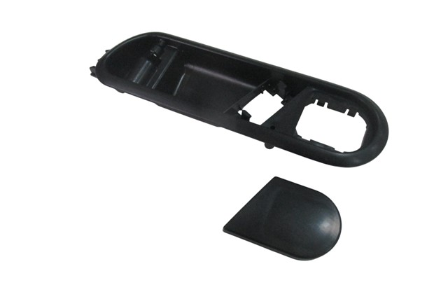SEAT IBIZA- 02/09; ÖN KAPI IÇ AÇMA KOLU ÇERÇEVESI SOL