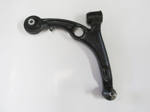 FIAT STILO- 03/06; ÖN ALT TABLA SAĞ ROTİLLİ/BURÇLU (SALINCAK) (12,5mm) (SH)