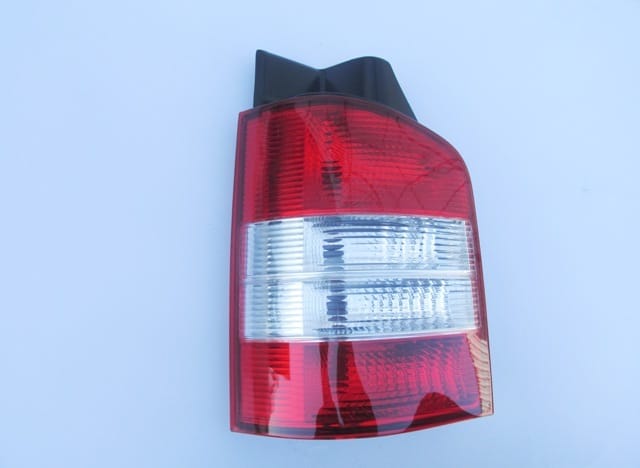 VOLKSWAGEN TRANSPORTER- T5- 04/09; STOP LAMBASI SOL KIRMIZI/BEYAZ (MARS) (E MARKLI)