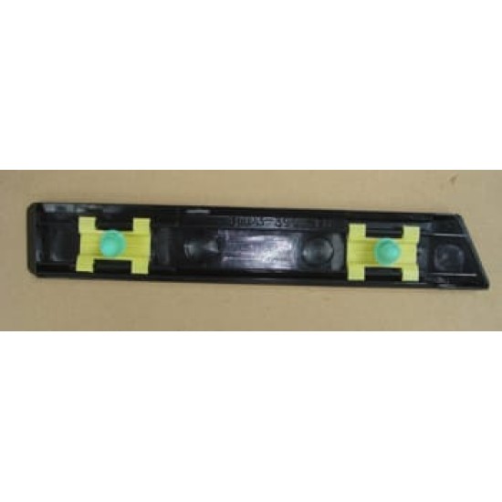 BMW 5 SERI- E39- 96/00; ÖN ÇAMURLUK BANDI SAĞ SİYAH/NİKELAJ KAPLAMALI (TW) - Yedek Parça | Parça Dükkanda