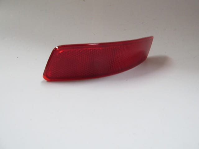TOYOTA COROLLA- NDE180- 13/18; ARKA TAMPON REFLEKTÖRÜ SOL KIRMIZI