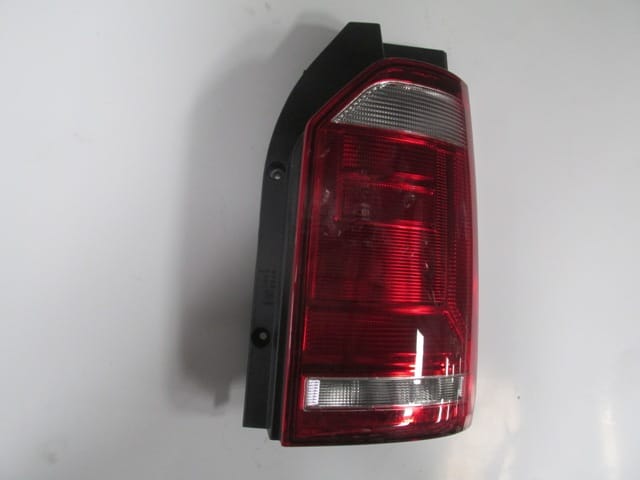 VOLKSWAGEN TRANSPORTER- T7- 15/19; STOP LAMBASI SAĞ KIRMIZI/BEYAZ (MARS) (E MARKLI)