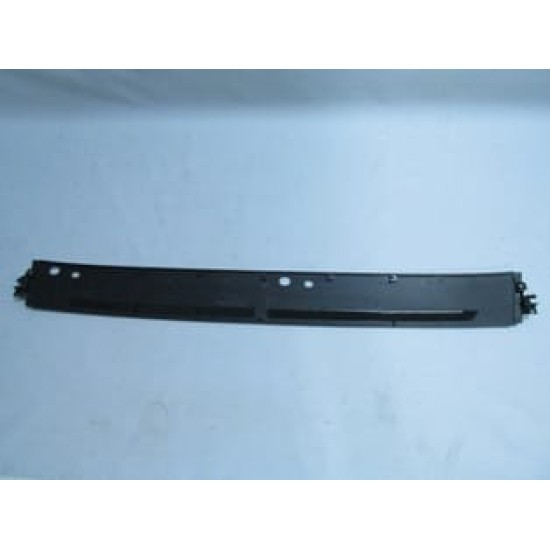 MITSUBISHI CANTER- FUSO- 06/12; ÖN CAM IZGARASI ORTA (SİLGİ PANELİ)(BÜYÜK TİP)(FE839/859E/859G) (TW) - Yedek Parça | Parça Dükkanda