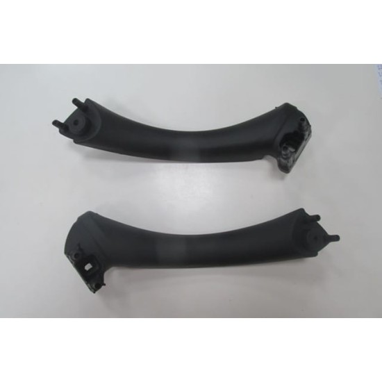 BMW 3 SERI- E90- 05/11; ÖN KAPI İÇ ÇEKME KOLU SAĞ/SOL SET (2 PARÇA) SİYAH - Yedek Parça | Parça Dükkanda