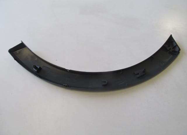 FORD TRANSIT- V363- 19/25; ÖN ÇAMURLUK AĞZI PLASTİĞİ SOL (DODİK PLASTİĞİ)