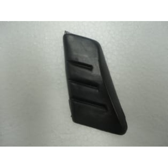 NISSAN SUNNY- B13- 90/94; ARKA ÇAMURLUK BANDI SAĞ ÇİZGİLİ TİP SİYAH (YAPIŞTIRMALI) (TYG) - Yedek Parça | Parça Dükkanda