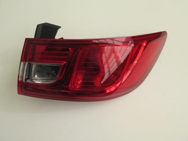 RENAULT CLIO- 4- HB- 16/20; DIS STOP LAMBASI SAG KIRMIZI/BEYAZ (MARS) (E MARKLI)