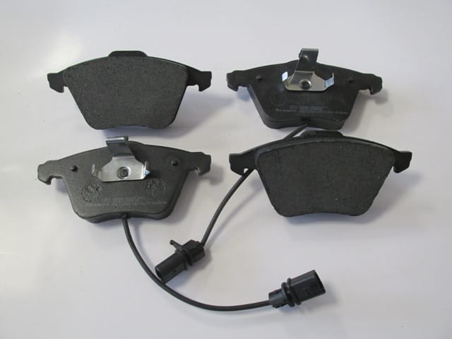 AUDI A6- 05/09; ÖN FREN BALATASI 2,0TDI/2,7TDI(2KABLOLU(DİSK)(155.2X72.7X19.3/15 6.4X73X19.3(BRA
