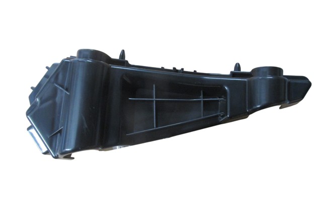 MG ZS EV- 20/21; ÖN TAMPON BAĞLANTI BRAKETİ SAĞ (TW)