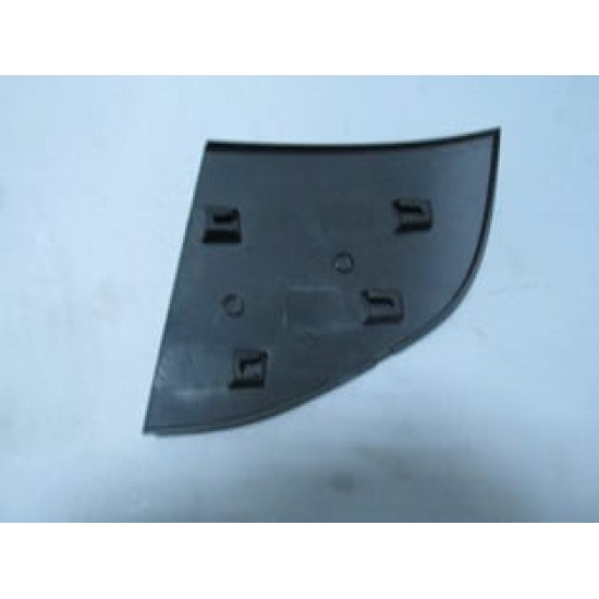 MITSUBISHI CANTER- FUSO- 06/12; ÖN CAM IZGARASI SAĞ (SİLGİ PANELİ)(FE711/839/59E/G) (TW) - Yedek Parça | Parça Dükkanda