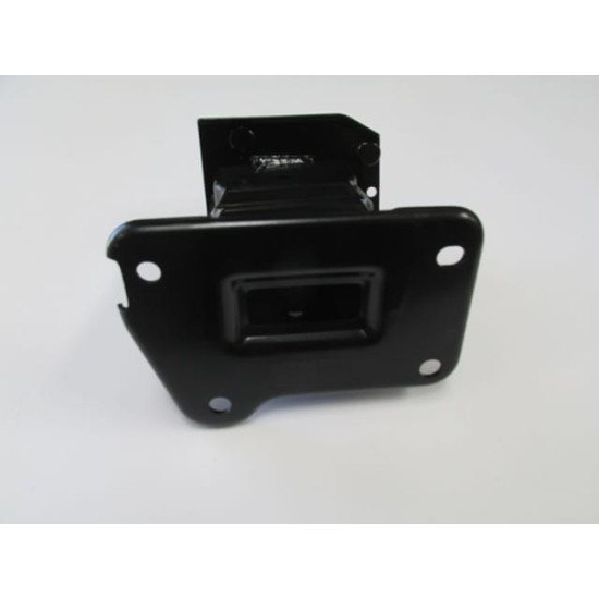 NISSAN QASHQAI- J11- 14/16; ÖN TAMPON İÇ DEMİRİ BAĞLANTI BRAKETİ SOL (EAGLE BODY)