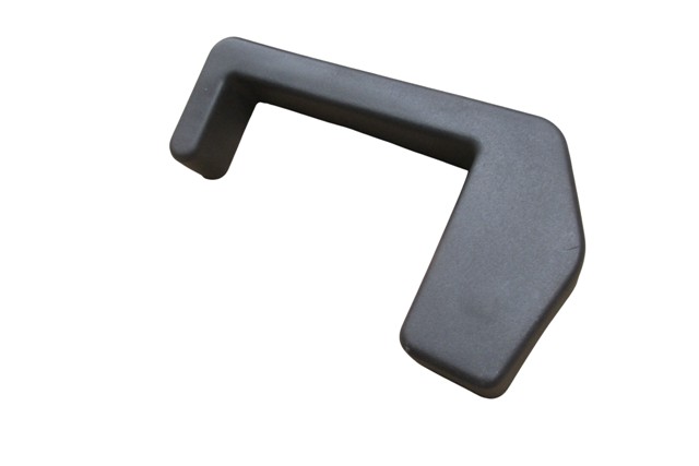 FORD TRANSIT- V184- 02/06; ARKA TAMPON KÖSE (BASLIGI) PLASTIGI SAG (PICK UP)