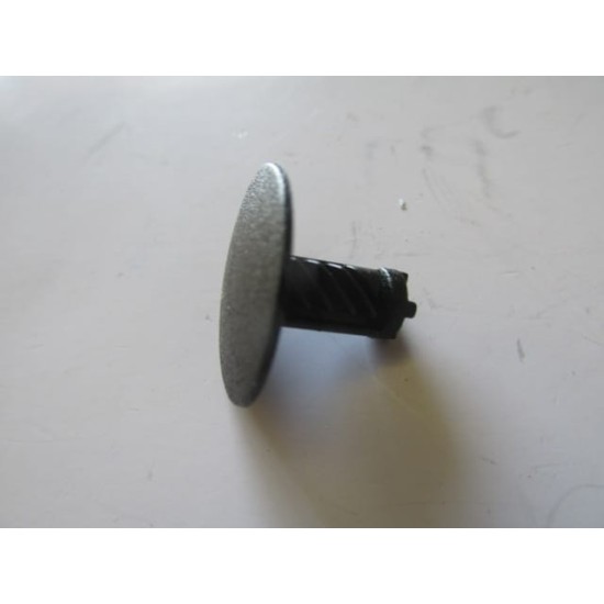UNIVERSAL UNIVERSAL-; MOTOR KAPUT İZOLATÖR KLİPSİ (FIAT) - Yedek Parça | Parça Dükkanda