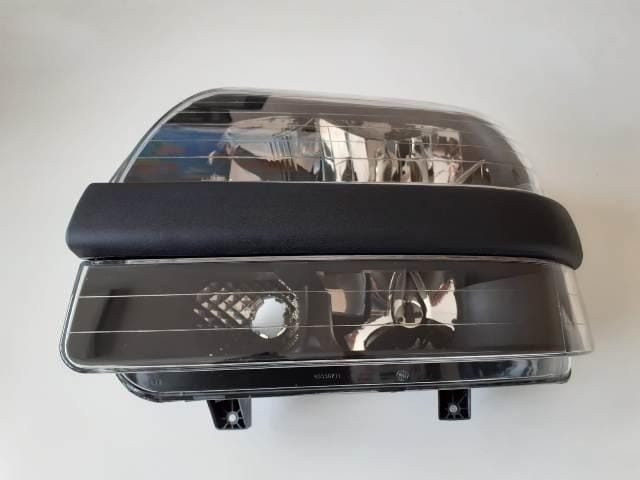 FIAT DOBLO- 01/05; FAR LAMBASI SOL ELEKTRİKLİ/MOTORSUZ/SİYAH 8FİŞLİ (SİYAH BANDLI)(AYFAR) (E MARKLI)