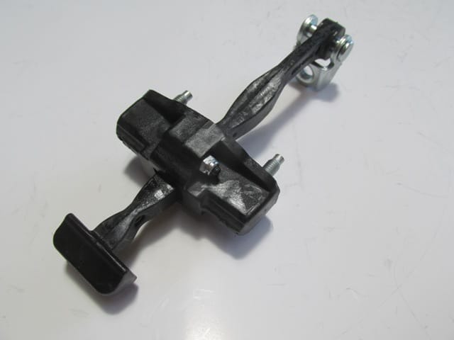 FORD FOCUS- SD/HB- 12/14; ÖN KAPI DURDURUCUSU SAĞ/SOL AYNI (ADET) (KAPI GERGİSİ) FORD FOCUS- SD/HB- 12/14; ÖN KAPI DURDURUCUSU SAĞ/SOL AYNI (ADET) (KAPI GERGİSİ)