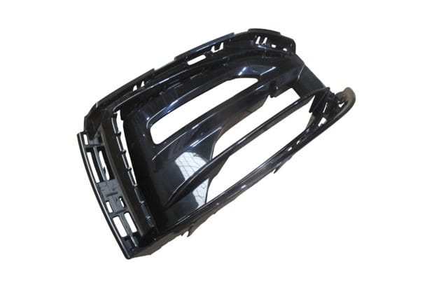 BMW 1 SERI- F40- 20/22; SİS LAMBA KAPAĞI SAĞ PARLAK SİYAH (TW)
