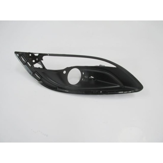 OPEL ASTRA- J- SD/HB- 12/20; SİS LAMBA KAPAĞI SAĞ SİS/SİNYAL/NİKELAJ ÇITA DELİKLİ - Yedek Parça | Parça Dükkanda