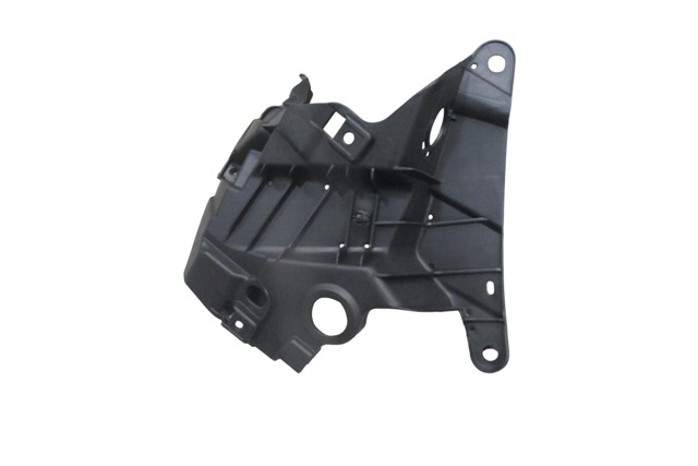 BMW X5- F15- 14/18; ÖN ÇAMURLUK BAĞLANTI BRAKETİ SAĞ (TW)