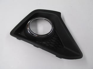 HYUNDAI I10- 13/16; SİS LAMBA KAPAĞI SAĞ (NİKELAJ ÇERÇEVELİ) (BFN) HYUNDAI I10- 13/16; SİS LAMBA KAPAĞI SAĞ (NİKELAJ ÇERÇEVELİ) (BFN)
