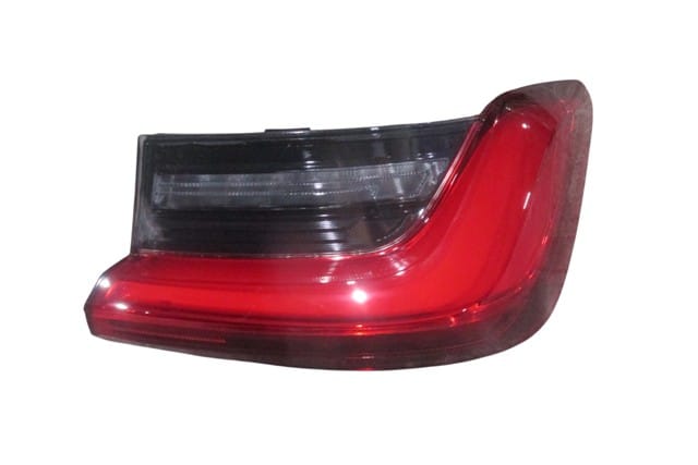 BMW 3 SERI- G20- 19/22; DIŞ STOP LAMBASI SAĞ KIRMIZI/FÜME (LEDLİ) (E MARKLI)