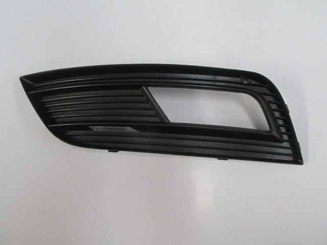 AUDI A4- 13/15; SİS LAMBA KAPAĞI SOL SİS DELİKLİ (NİKELAJ ÇITASIZ) (TW)