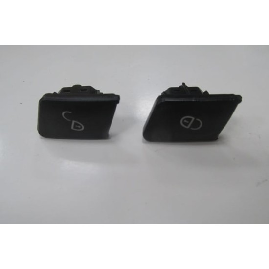 MERCEDES C CLASS- W205- 14/20; OTOMATİK KAPI KİLİTLEME DÜĞMESİ BUTONU AÇMA/KAPAMA SET (2 PARÇA) - Yedek Parça | Parça Dükkanda
