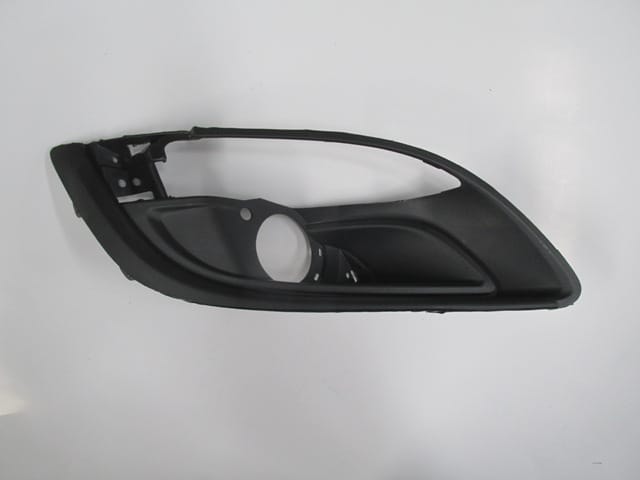 OPEL ASTRA- J- SD/HB- 12/20; SİS LAMBA KAPAĞI SAĞ SİS/SİNYAL/DELİKLİ/ÇITA DELİKSİZ