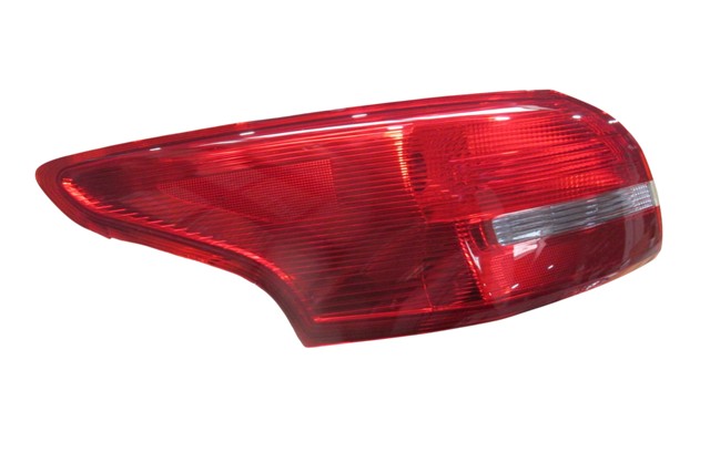 FORD FOCUS- SD- 15/18; DIŞ STOP LAMBASI SOL KIRMIZI/BEYAZ (E MARKLI)