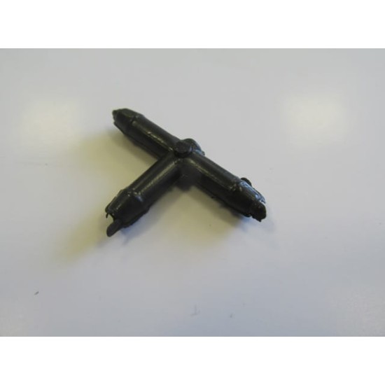 UNIVERSAL UNIVERSAL-; SU FİSKİYE HORTUMU BAĞLANTI PLASTİĞİ (T TİP) - Yedek Parça | Parça Dükkanda