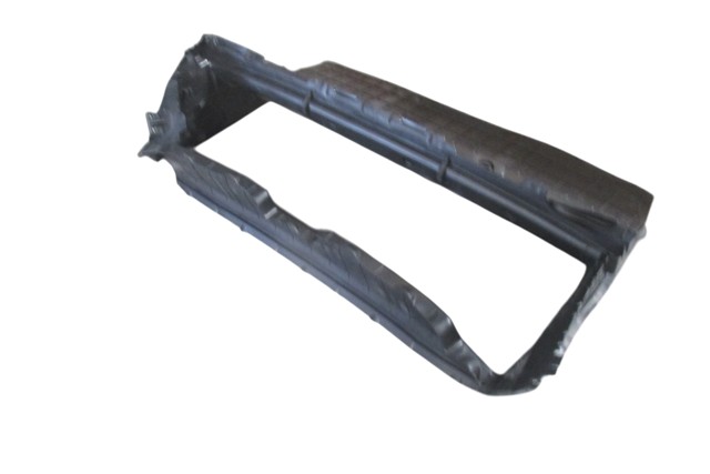 MG MG4- 22/23; ÖN PANEL ALTI HAVA GİRİŞ KANALI (TW)