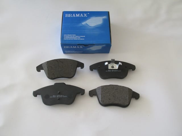 VOLVO S80- 07/12; ÖN FREN BALATASI (DİSK) 2.0/3,0cc (156.4x72x19/155,2x66,7x20)(BRAMAX)