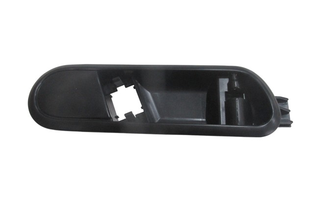 SEAT CORDOBA- 02/09; ARKA KAPI IÇ AÇMA KOLU ÇERÇEVESI SAG