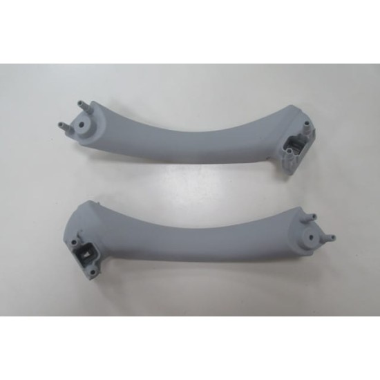 BMW 3 SERI- E90- 05/11; ÖN KAPI İÇ ÇEKME KOLU SAĞ/SOL SET (2 PARÇA) GRİ - Yedek Parça | Parça Dükkanda