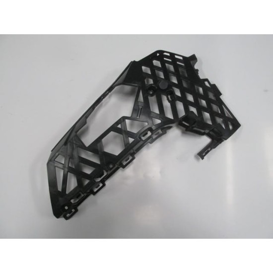 VOLKSWAGEN PASSAT-VARIANT- B8- 23/24; ÖN TAMPON BAĞLANTI BRAKETİ SOL PLASTİK (TW) - Yedek Parça | Parça Dükkanda
