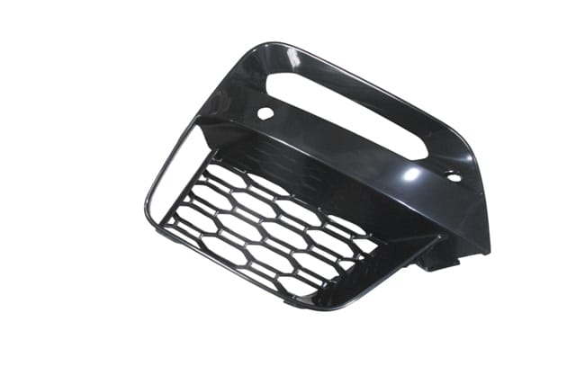 BMW X3- G01- 18/20; SİS LAMBA KAPAĞI SAĞ SENSÖR DELİKLİ SİYAH (M SPORT)(TW) BMW X3- G01- 18/20; SİS LAMBA KAPAĞI SAĞ SENSÖR DELİKLİ SİYAH (M SPORT)(TW)