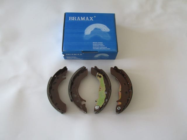 FORD ESCORT- 95/99; ARKA FREN PABUCU 1,3/1,4/1,6/1,8cc (90X30) (BRAMAX)