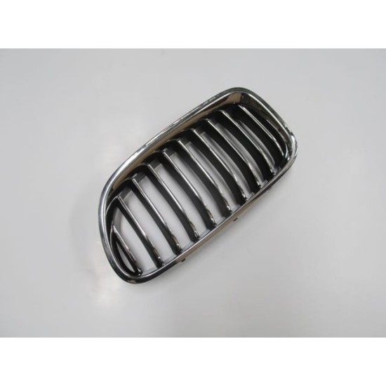 BMW 5 SERI- F10- 13/16; ÖN PANJUR SOL NİKELAJLI (İÇ PETEKLERİ SİYAH) (TW) - Yedek Parça | Parça Dükkanda