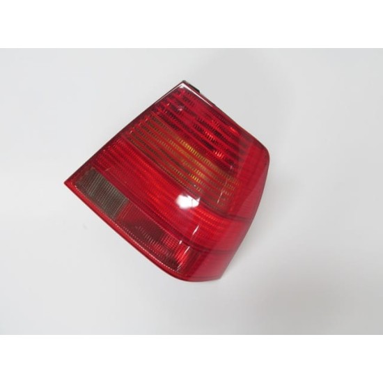 VOLKSWAGEN JETTA- 3- 99/04; STOP LAMBASI SAĞ USA TİP (TYC) - Yedek Parça | Parça Dükkanda