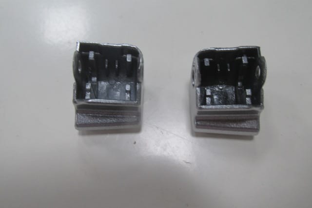 MERCEDES C CLASS- W205- 14/20; ÖN SOL KAPI SAĞ/SOL AÇMA DÜĞME BUTONU SET (2 PARÇA)
