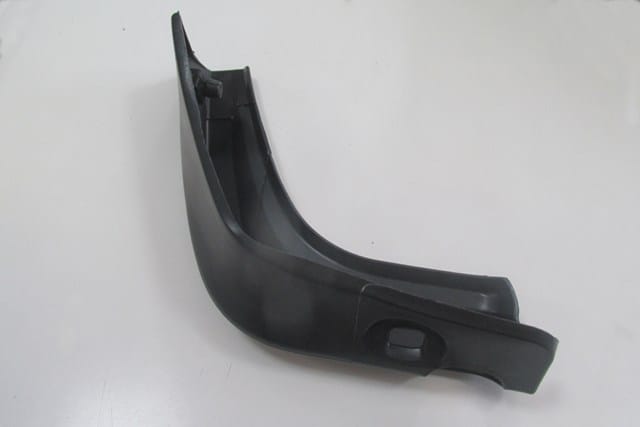MERCEDES E CLASS- W124- 85/93; ARKA ÇAMURLUK MARŞPİYELİ BANDI SAĞ