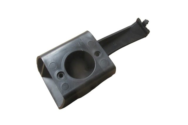 MERCEDES E CLASS- W210- 96/99; ÖN TAMPON DIŞ BAĞLANTI BRAKETİ SAĞ