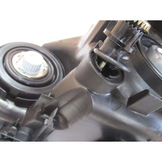 TOYOTA COROLLA- NDE180- 13/16; FAR LAMBASI SAĞ ELEKTRİKLİ/MOTORSUZ/LEDLİ/NİKELAJ ÇITALI (E MARKLI) - Yedek Parça | Parça Dükkanda